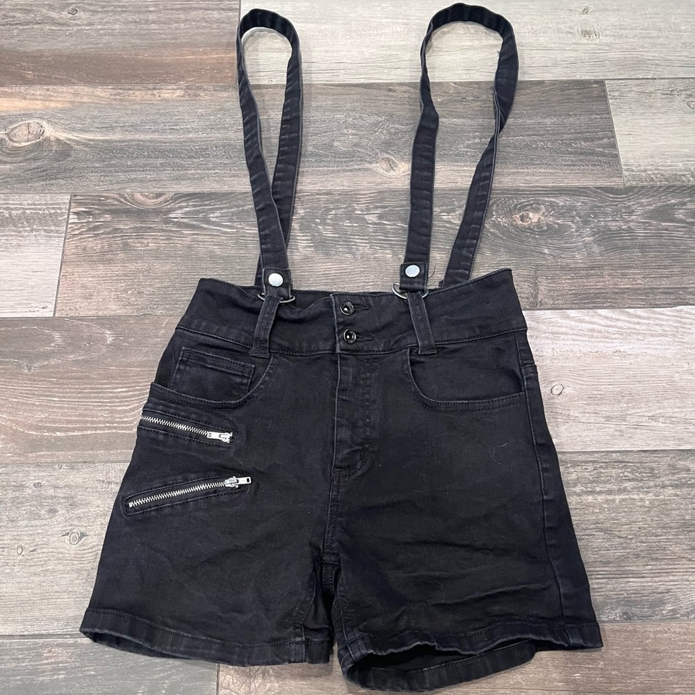 Hot Topic Suspender Shorts Size 5 Black Hot Pants Sexy Gothic Grunge Rave Emo
